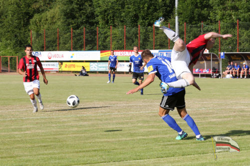 Testspiel gegen den 1. FC Saarbrücken (Foto: Bennoit)